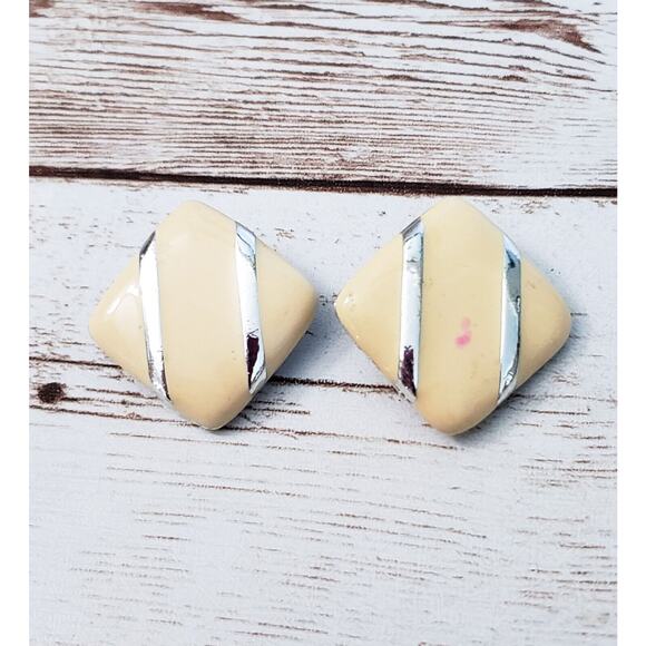 Vintage Clip On Earrings - Cream with Silver Tone Lines - Mark To Front - Picture 1 of 7